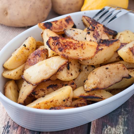 Greek Style Roasted Lemon Potatoes - Recipe photo by photosandfood