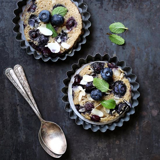 Blueberry Frangipane Tray Bake - Recipe photo by vindee