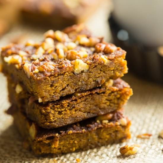 Paleo & Vegan Carrot Cake Blondies - Recipe photo by foodfaithfitness