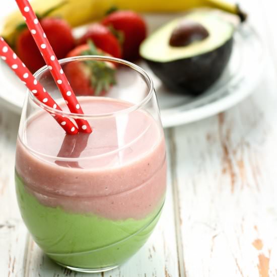 Green Strawberry Banana Smoothie - Recipe photo by fitmittenkitchen