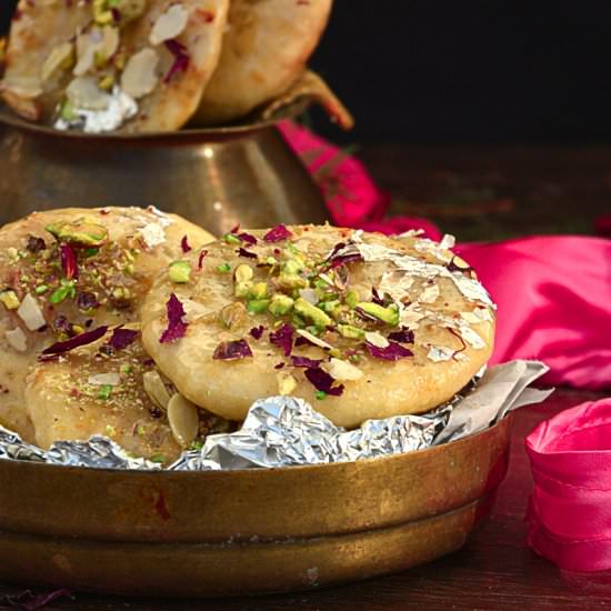 JAIPURI MAWA KACHORI - Recipe photo by Anu@MyGingerGarlicKitchen
