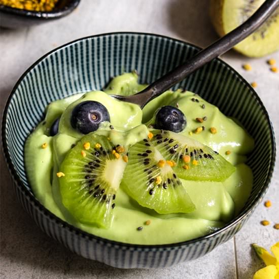 Green Pina Colada Breakfast Bowl - Recipe photo by viktoriastable
