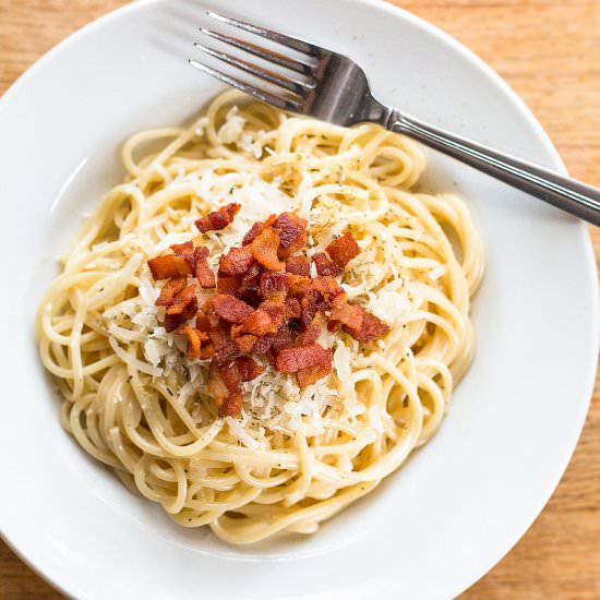 Easy Pasta Carbonara - Recipe photo by foodbanjo