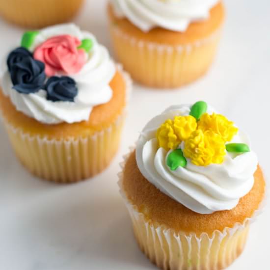 Royal Icing Flowers - Recipe photo by Cook. Craft. Love.