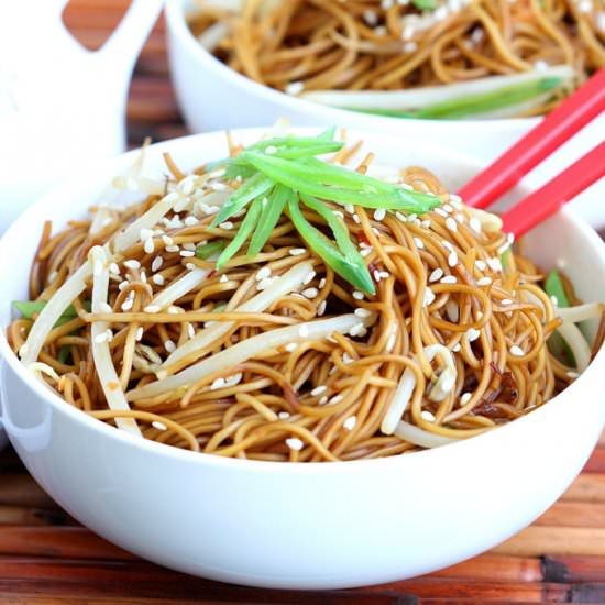 Soy Sauce Pan Fried Noodles - Recipe photo by veggiecravings