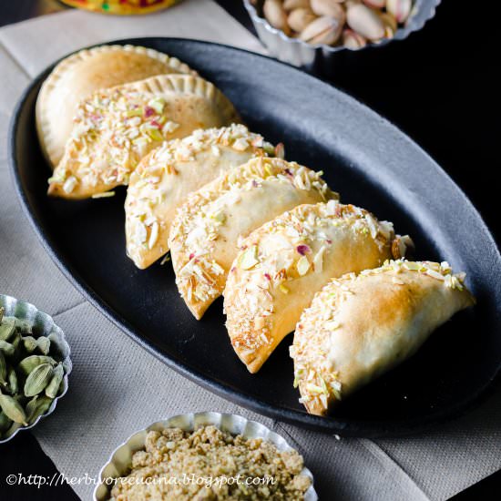 Baked Thandai Gujiya - Recipe photo by Herbivore Cucina