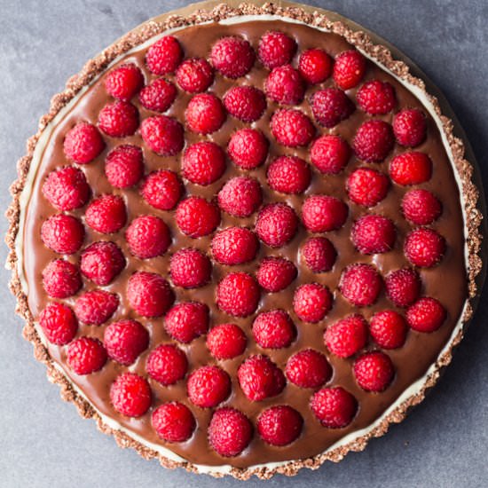 Almond Chocolate Raspberry Tart - Recipe photo by GreenHealthyCooking