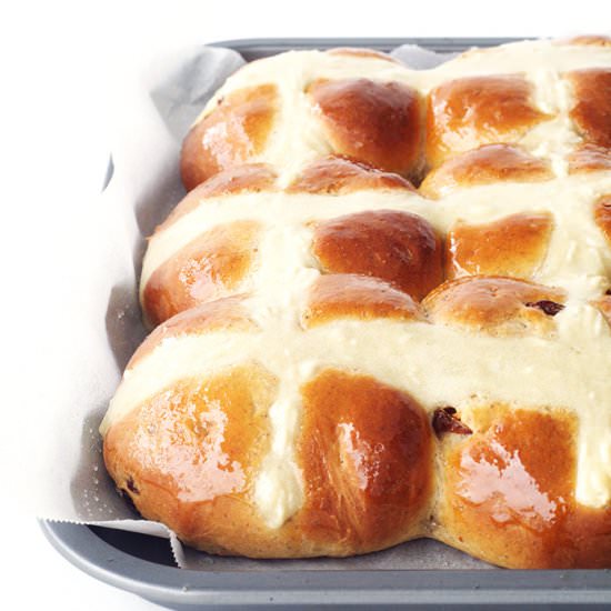 Homemade Hot Cross Buns - Recipe photo by Sweetest Menu
