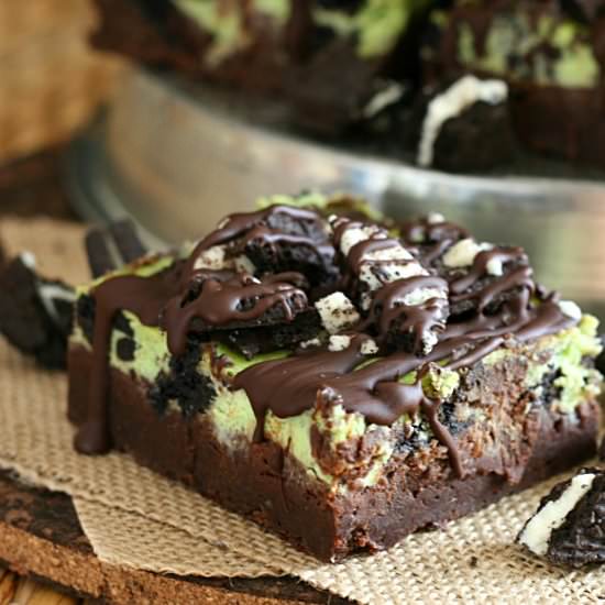 Grasshopper Cheesecake Brownies - Recipe photo by yummycrumble