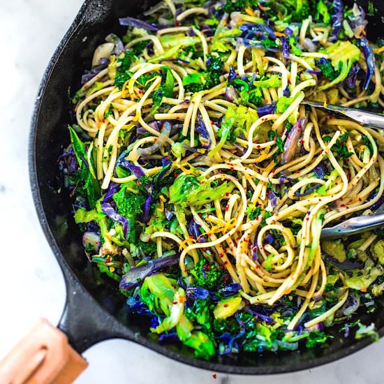 garlicky cruciferous pasta - Recipe photo by Feasting at Home