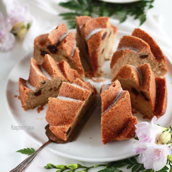 Applesauce Cake - Recipe photo by Raspberrysue