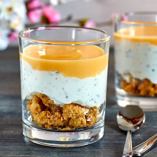 Layered Eggnog Dessert - Recipe photo by Reisegabel