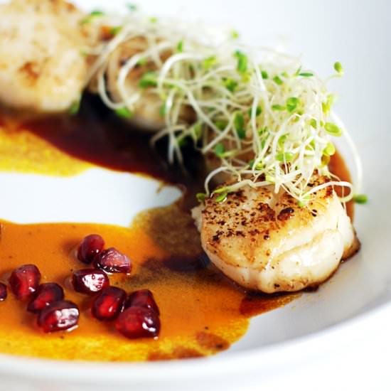 Scallops with Pomegranate Sauce - Recipe photo by thecharmingdetroiter
