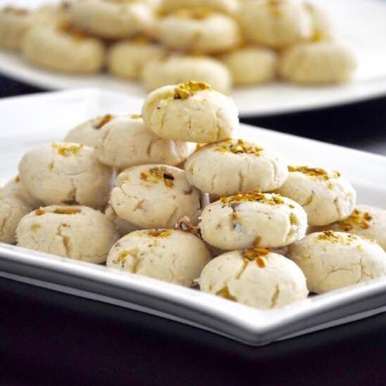 Nankhatai - Recipe photo by pinchofswad
