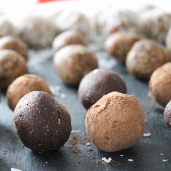 No Bake Energy Bites - Recipe photo by reachingforgreens