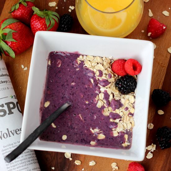 Vanilla Oatmeal Smoothie Bowl - Recipe photo by thewoodenskillet