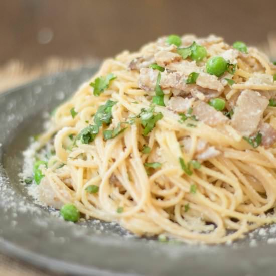 Spaghetti Carbonara With Peas - Recipe photo by tiffanybendayan