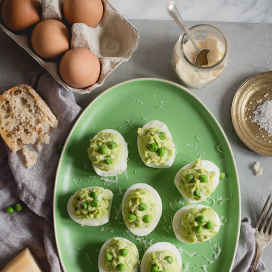 Deviled Eggs with Peas - Recipe photo by siankoo