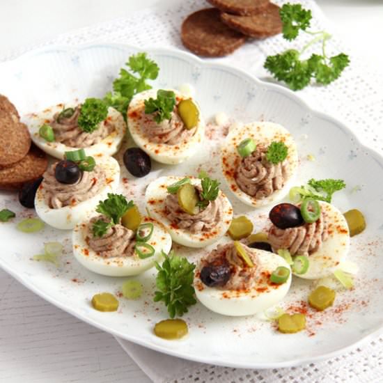 Deviled Eggs with Liver Pate - Recipe photo by adinutza