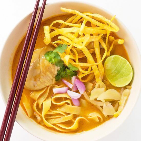 Thai Coconut Curry Noodles - Recipe photo by Leelalicious