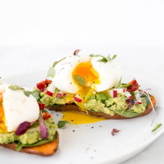 Sweet Potato Avocado Toast w/ Egg - Recipe photo by honestlynourished