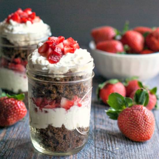 Cheesecake Parfait in a Jar - Recipe photo by MyLifeCookbook