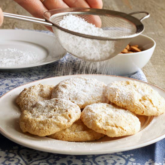 Amaretti Cookies - Recipe photo by busybakerblog