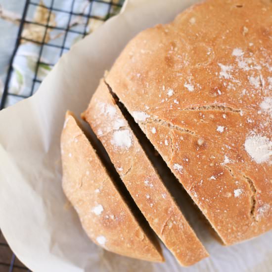 No-knead Dutch Oven Bread - Recipe photo by Kristine Underwood