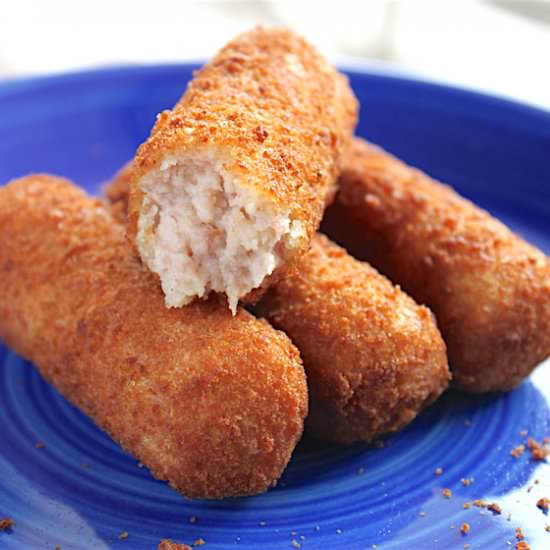Croquetas de Jamón (Ham Croquettes) - Recipe photo by asassyspoon