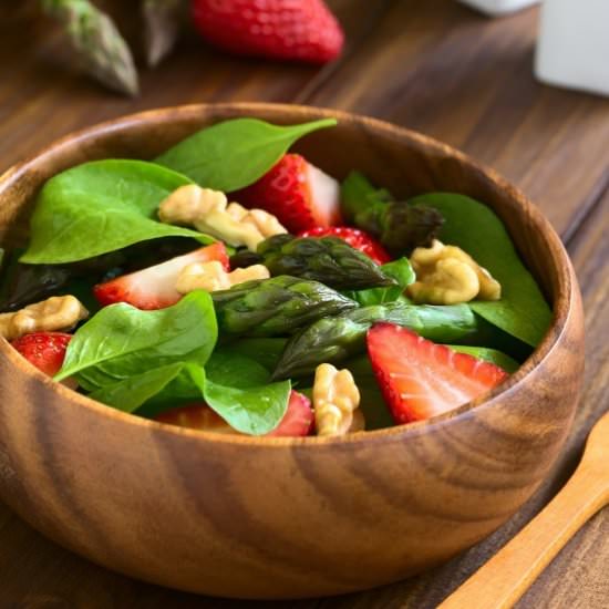 Spinach Asparagus Strawberry Salad - Recipe photo by Culinary Therapy