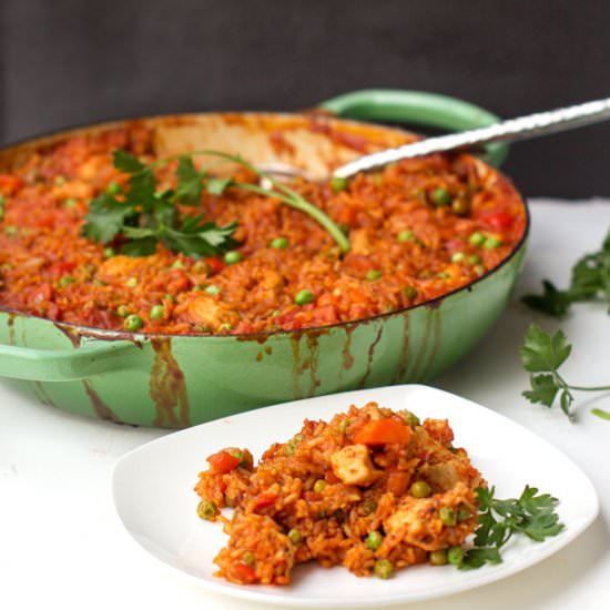 Jollof Rice with Chicken - Recipe photo by panning the globe