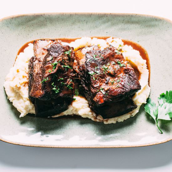 Braised Short Ribs + Parsnip-Puree - Recipe photo by saltpepperskillet