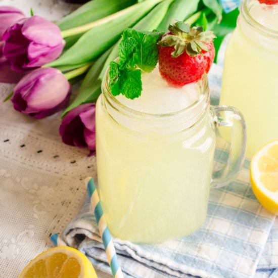 Ginger Lemonade - Recipe photo by The Goldilocks Kitchen