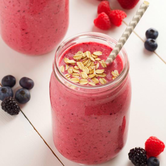 Berry Banana Smoothie - Recipe photo by busybakerblog