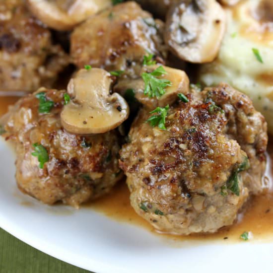 Meatballs with Mushroom Gravy - Recipe photo by Bobby