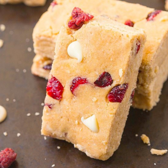 White Chocolate Raspberry Bars - Recipe photo by thebigmansworld