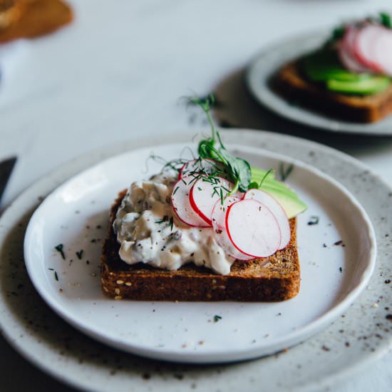 Vegan Swedish Gubbröra - Recipe photo by cashewkitchen