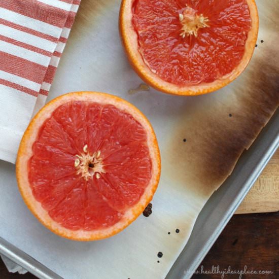 Broiled Grapefruit - Recipe photo by Healthyideasplace
