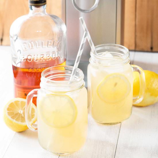 Sparkling Bourbon Peach Lemonade - Recipe photo by cakenknife