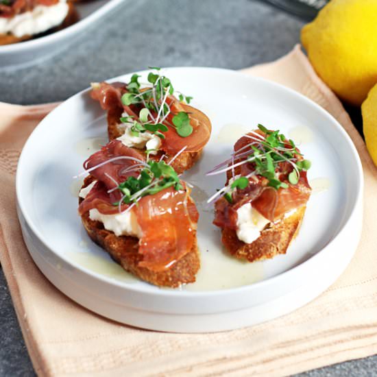Prosciutto Crostini with Burrata - Recipe photo by thecharmingdetroiter