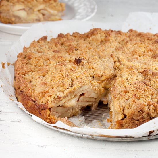 Apple Crumble Pie - Recipe photo by ohmydish