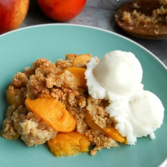 Homemade Peach Cobbler Crisp - Recipe photo by sewlicious