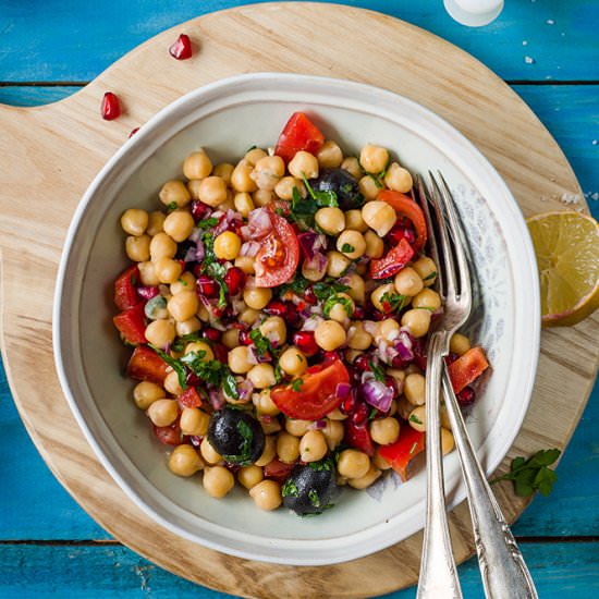 Chickpea salad - Recipe photo by PannaM
