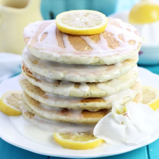 Lemon Poppy Seed Pancakes - Recipe photo by 3 Yummy Tummies