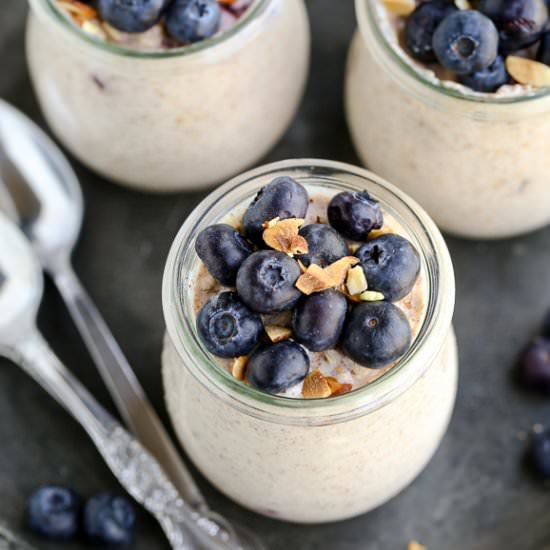 Blueberry Muffin Overnight Oats - Recipe photo by bakerita