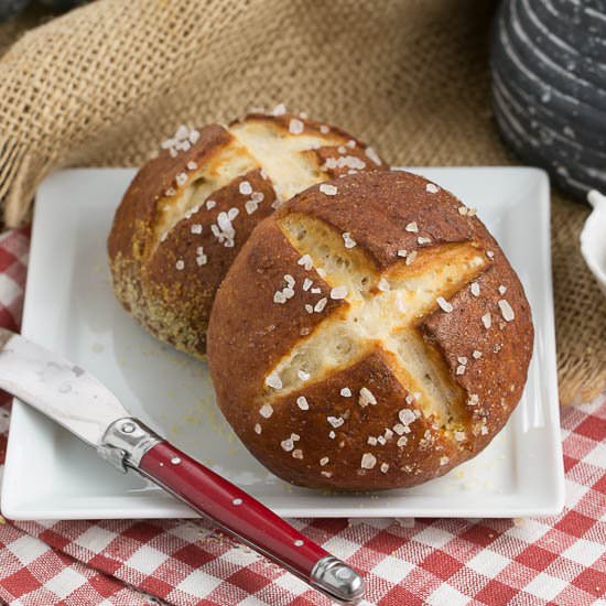 Pretzel Rolls - Recipe photo by thatskinnychickcanbake