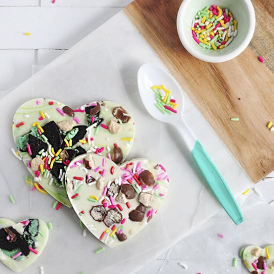 Chocolate Heart Bark - Recipe photo by delineate your dwelling