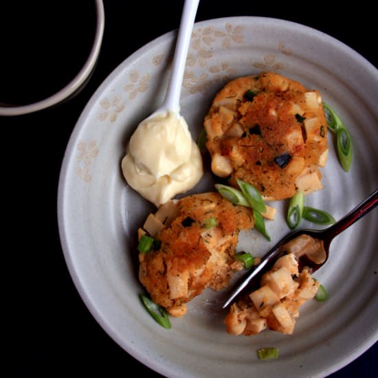 Spicy Vegan Shrimp Cakes - Recipe photo by olivesfordinner