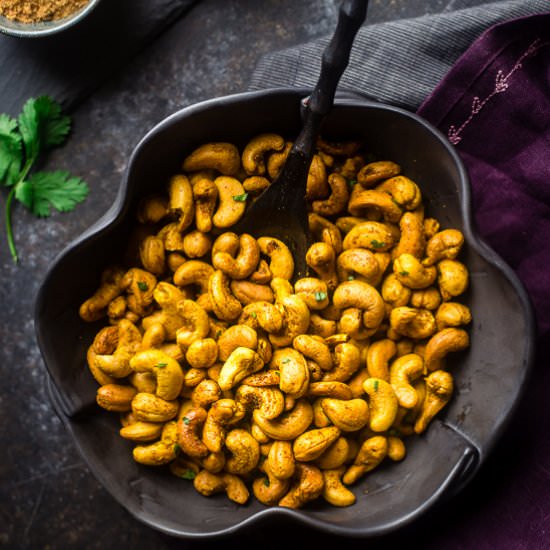 Thai Coconut Curry Roasted Cashews - Recipe photo by foodfaithfitness
