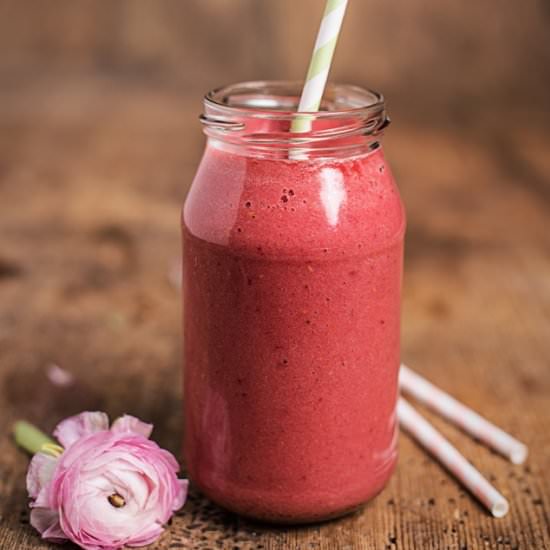 Rasberry Smoothie - Recipe photo by cookingcatrin